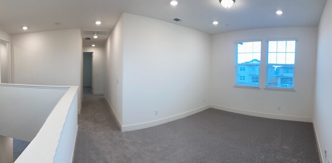 Building Photo - COMING SOON! ONE LAKE COMMUNITY