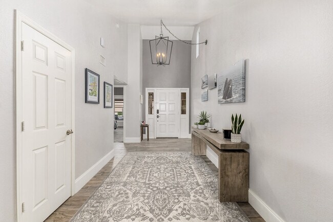 Building Photo - Total remodel in Santa Fe in McCormick Ranch