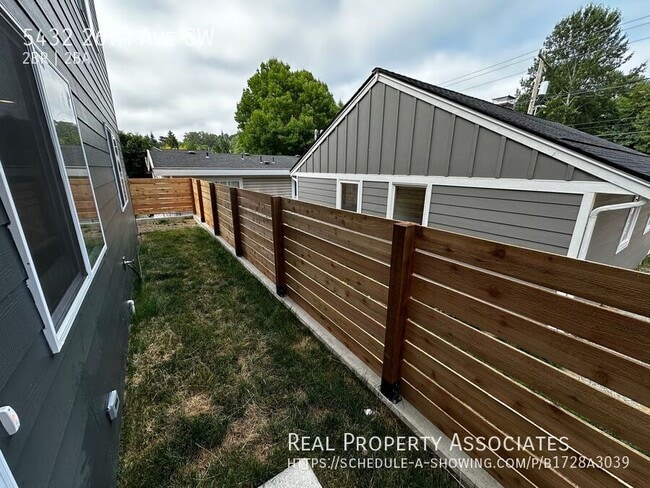Building Photo - 5432 26th Ave SW