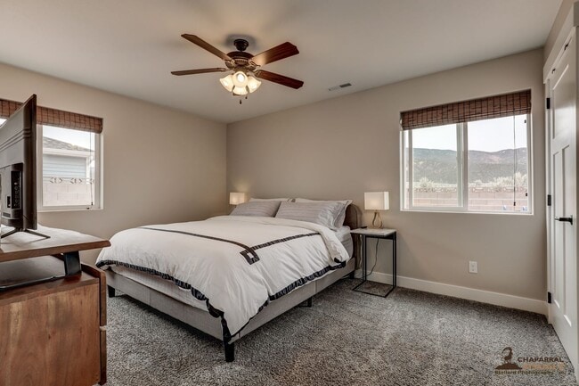 Building Photo - Spacious Family Home in Parowan