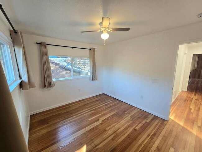 Building Photo - Calm Surrounds This Beautiful Cabin Home