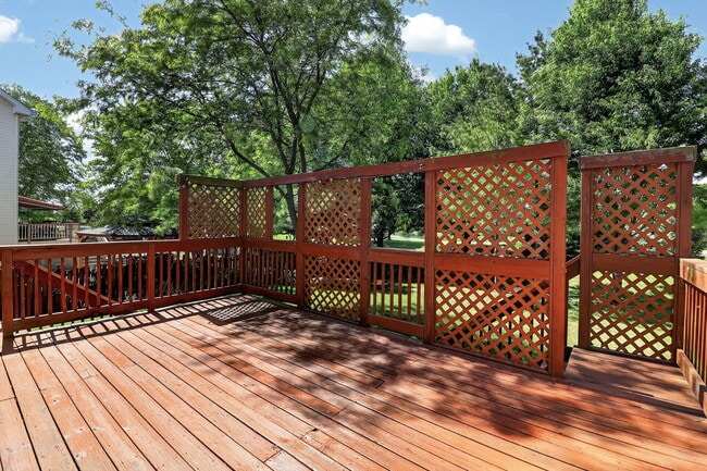 Building Photo - 607 Mansfield Way