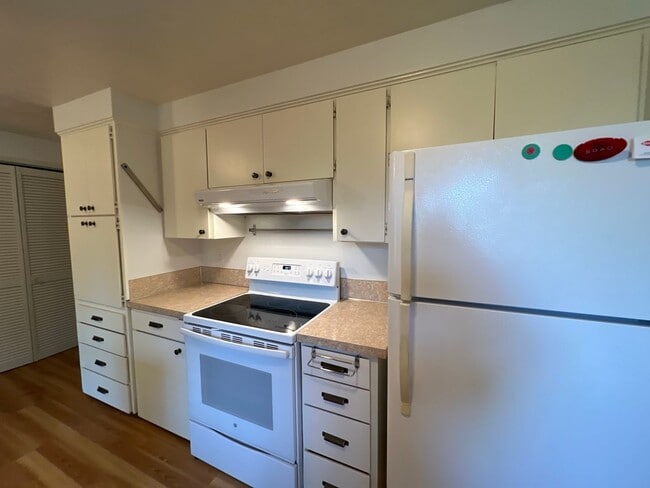 Building Photo - February Rent Free!!!