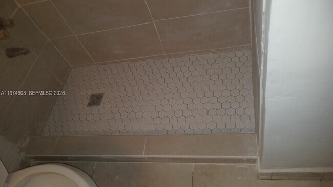 Building Photo - 1801 S Treasure Dr