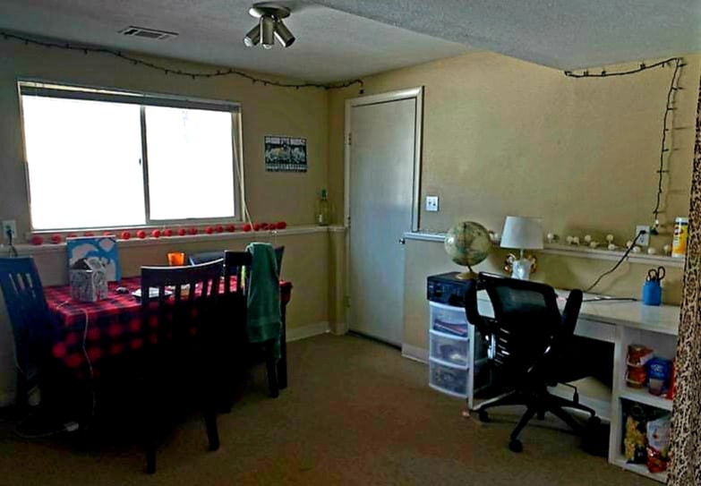 Building Photo - 825 Gallup Rd