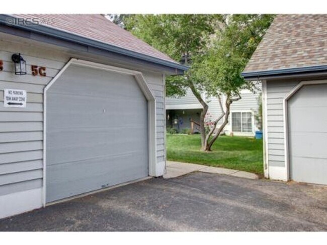 Building Photo - Inviting 2-Bedroom Condo Near Shopping & Dining | Available Early July