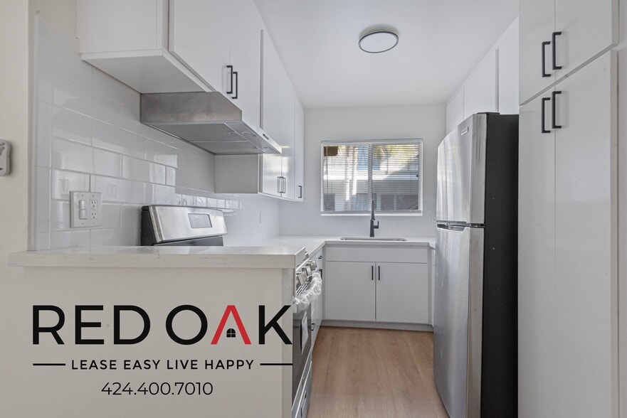 Building Photo - 3401 Ocean Park Blvd