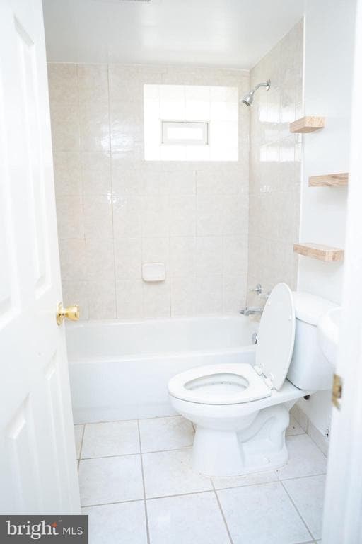 Building Photo - 110 Van Buren St NW