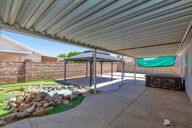 Building Photo - 10439 E 37th St