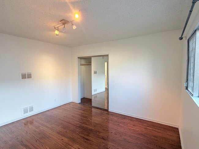 Building Photo - 5707 Virginia Ave