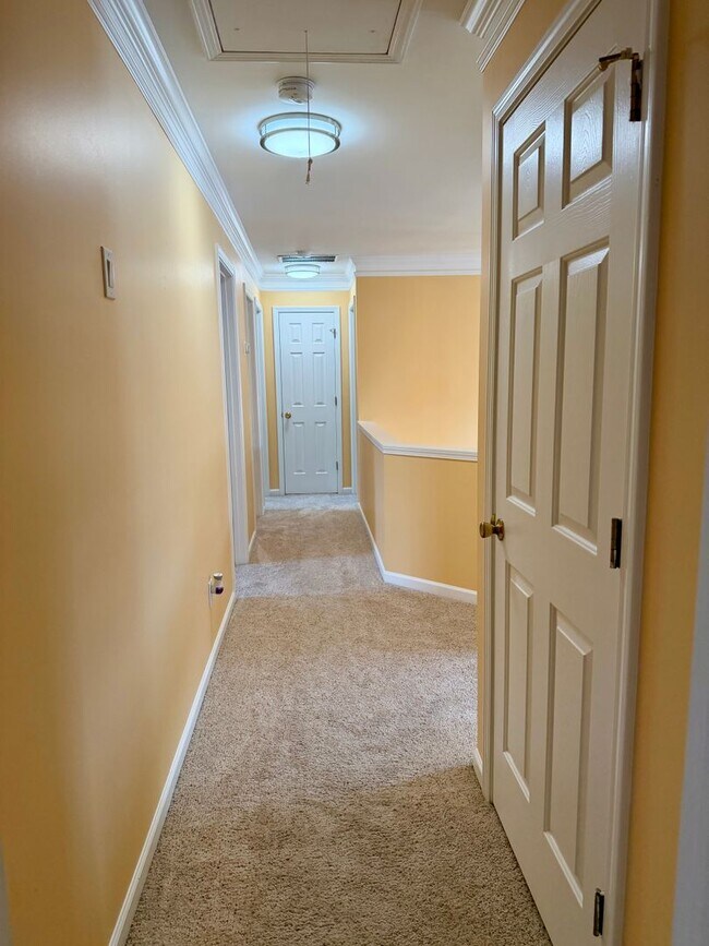 Building Photo - Stunning 5BR Retreat in Gated Village at Telfair