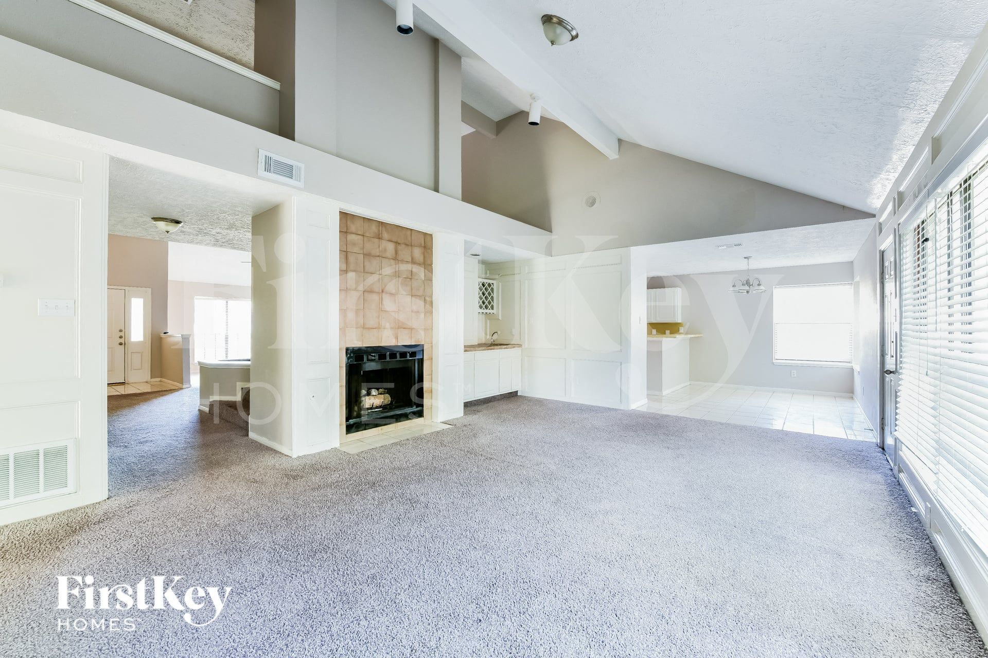 Building Photo - 8511 Stagewood Dr