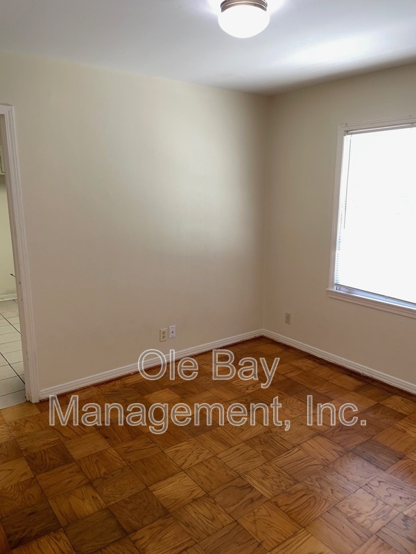 Building Photo - 126 General Bullard Ave