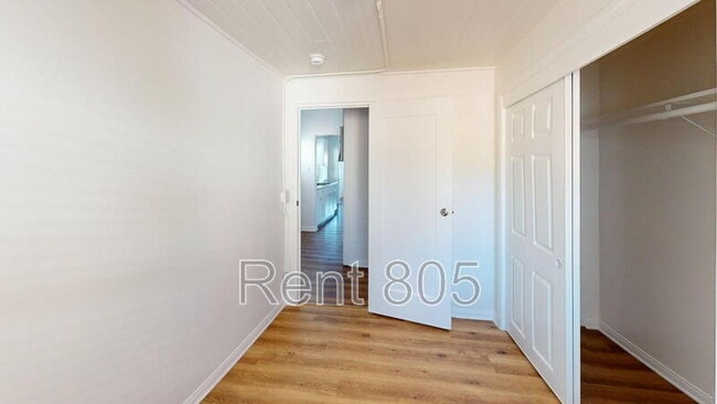 Building Photo - 45 Barry Dr