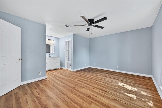 Building Photo - 1401 La Salle Dr