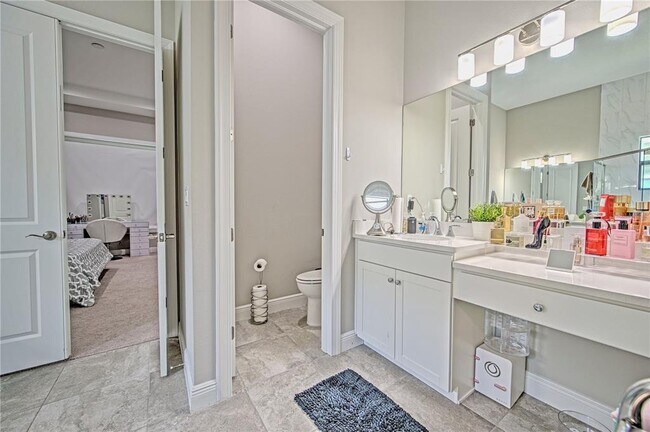 Building Photo - 9045 Bernini Pl