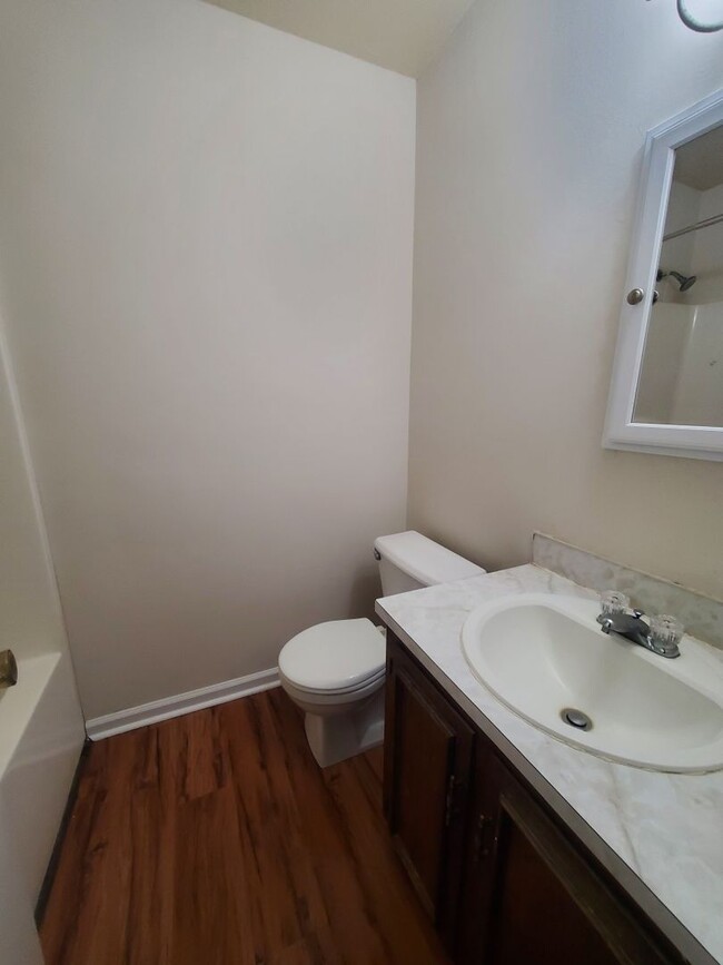 Building Photo - 3 Bedroom Home in Sedgefield