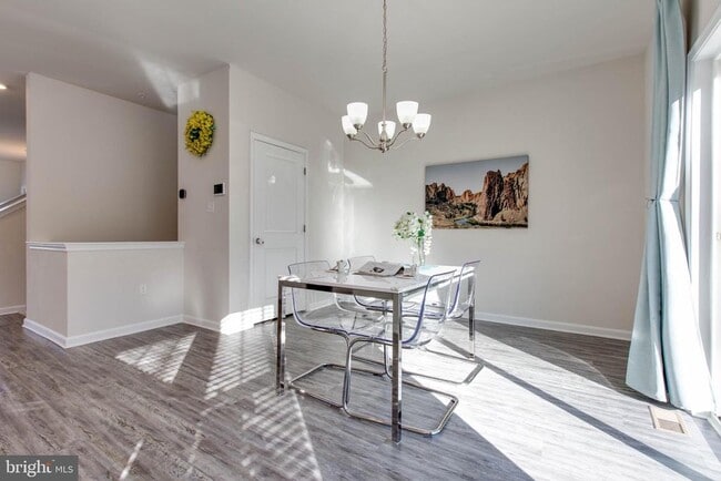 Building Photo - 7928 Patterson Wy