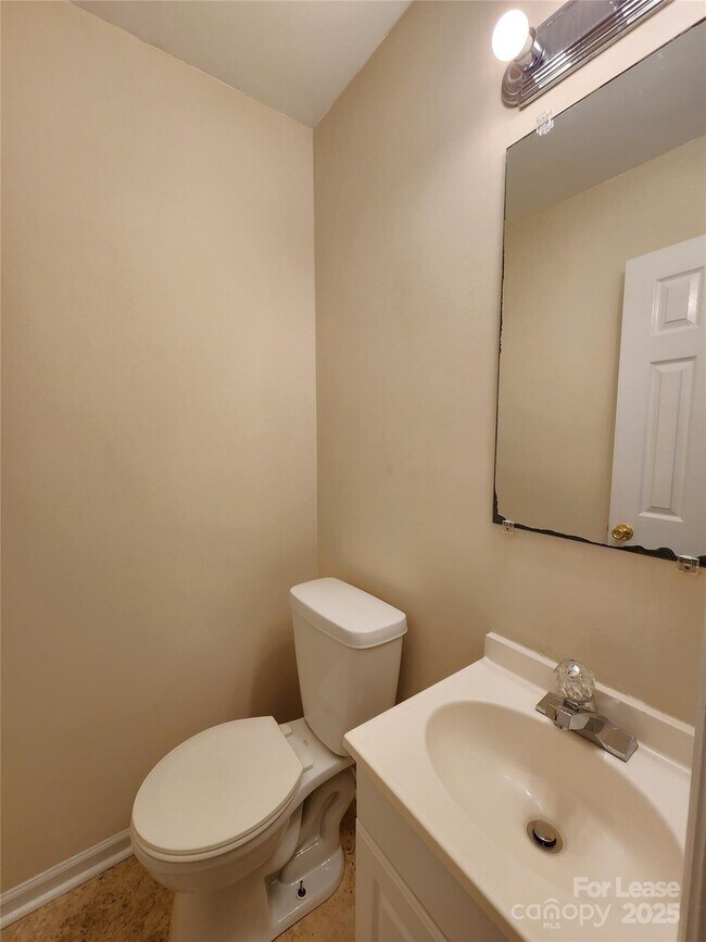 Building Photo - 1407 Browdis Ave
