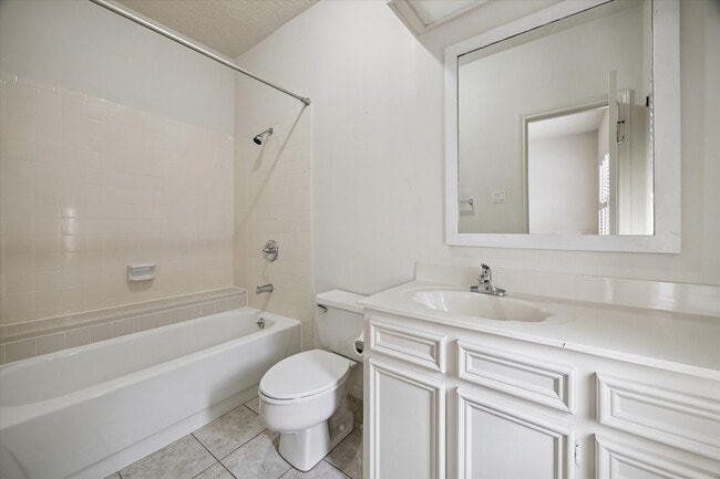 Building Photo - 2125 Bering Dr