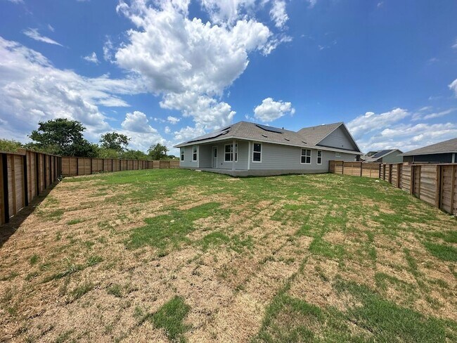 Building Photo - 1544 Marley