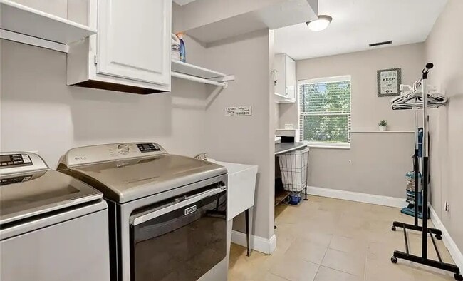 Building Photo - 535 Brandywine Dr