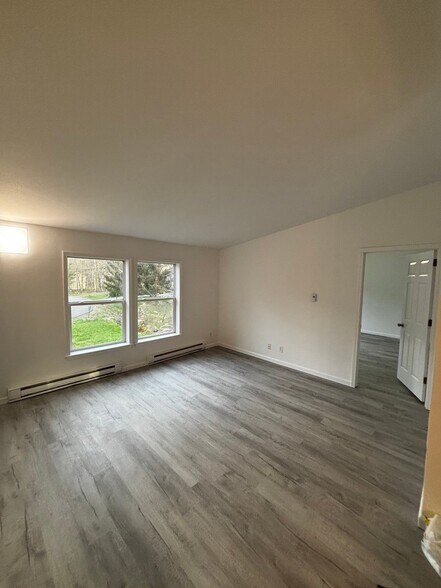 Building Photo - 9294 Bluebird Ct