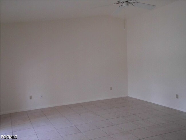 Building Photo - 111 Doveside Ln