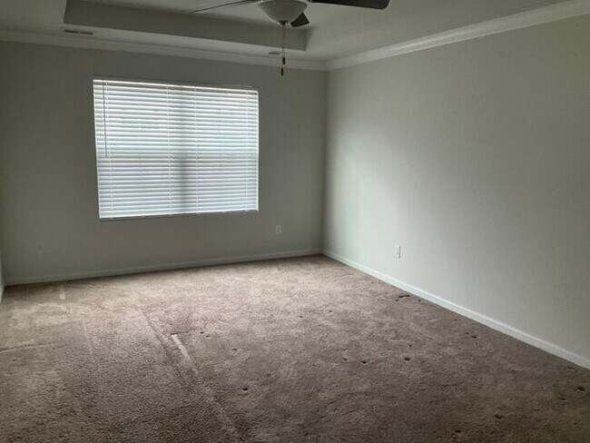 Building Photo - Kings Parish