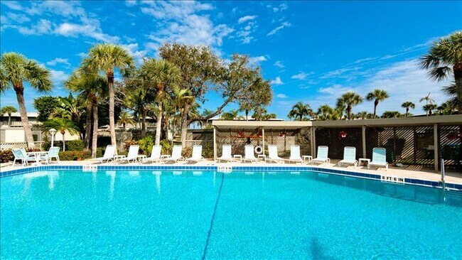 Private pool - 6400 Flotilla Dr