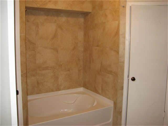 Building Photo - 414 Windhollow Cir