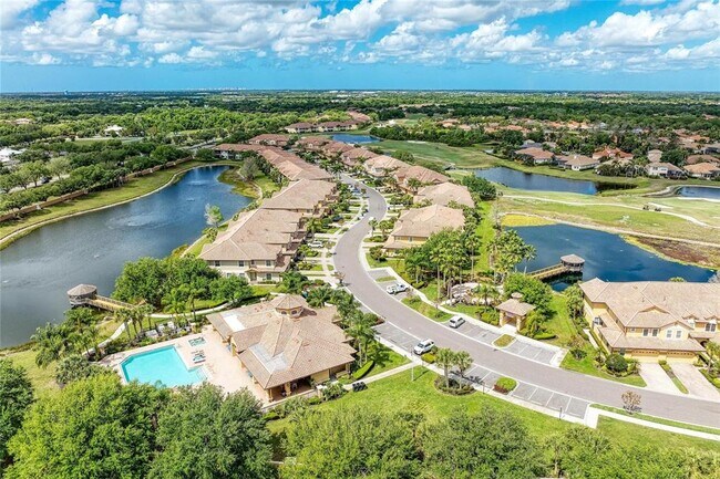 Building Photo - 8143 Miramar Way