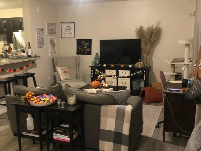 Building Photo - 923 T St NW