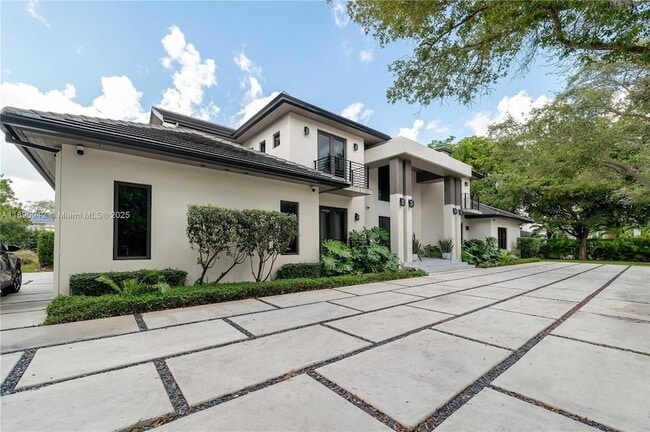 Building Photo - 11200 SW 60th Ave