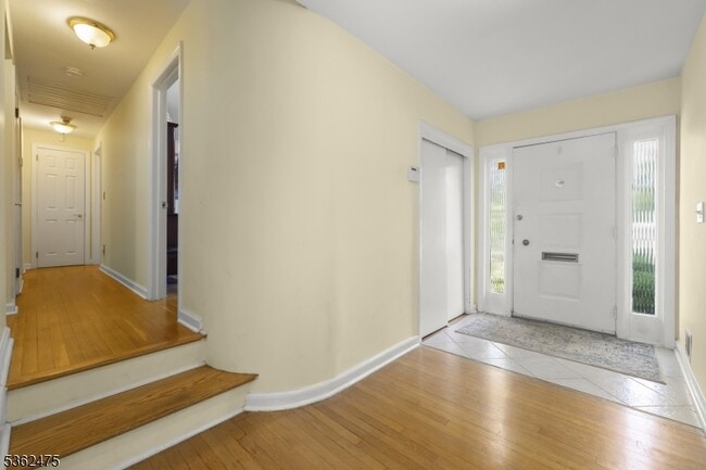 Building Photo - 58 Harrison Dr