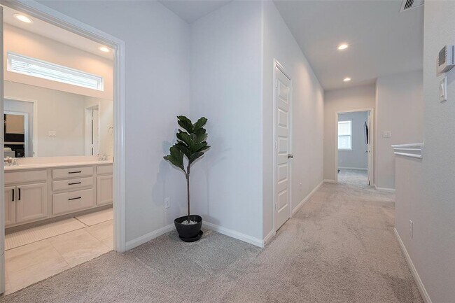 Building Photo - 3115 Planters Peak Dr