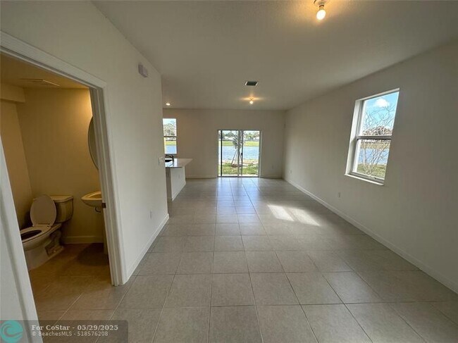 Building Photo - 12901 NW 23rd Pl