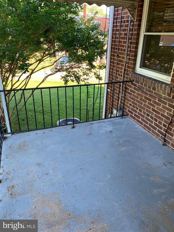 Building Photo - 205 Evans Ln