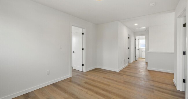 Building Photo - Remodeled 5BR Vintage Gem in Prime West Seattle