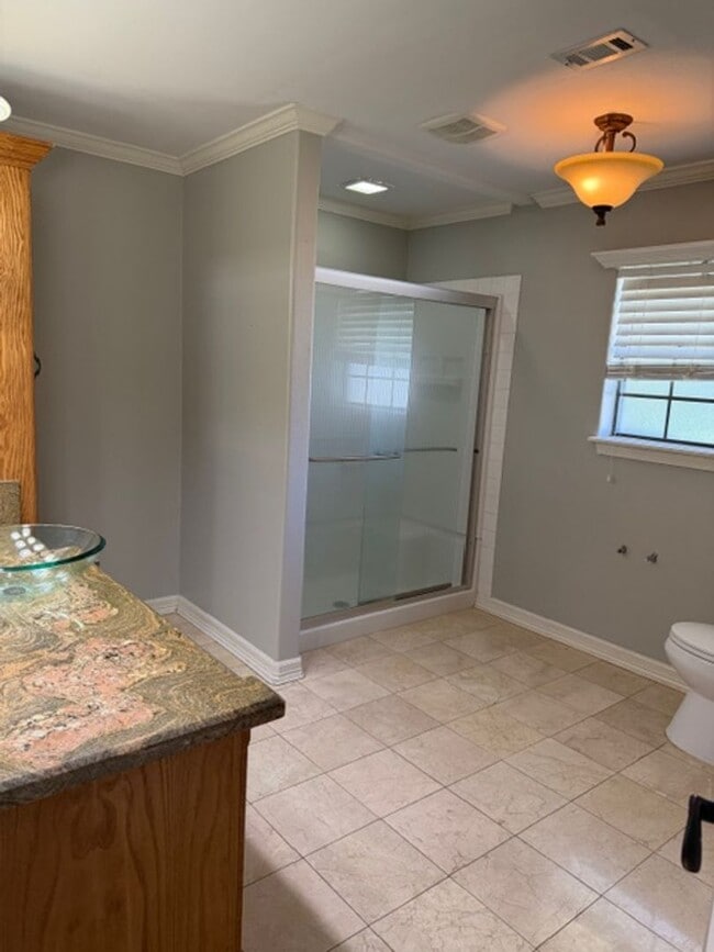 Building Photo - 4701 N 8th St