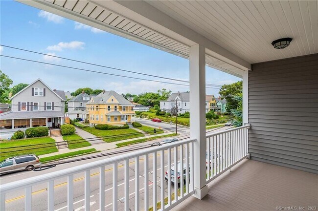 Building Photo - 192 Montauk Ave