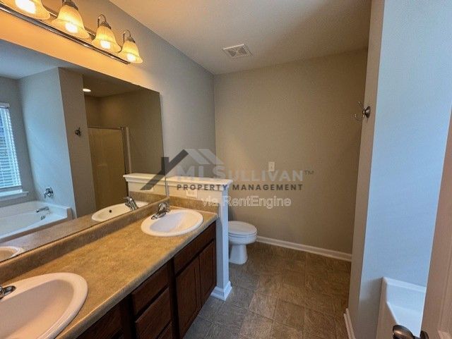 Building Photo - 3320 Forrestal Dr