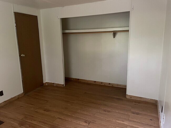 Building Photo - 3818 Co Rd 826