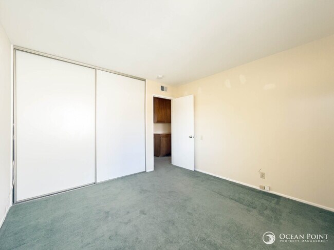 Building Photo - 4 Bedroom Home for Rent in Moorpark!