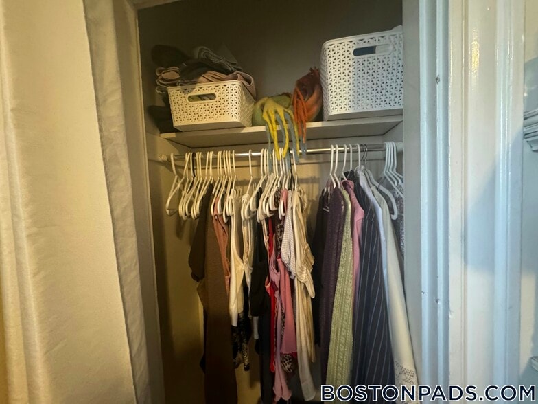 Building Photo - 5 Harvard Terrace