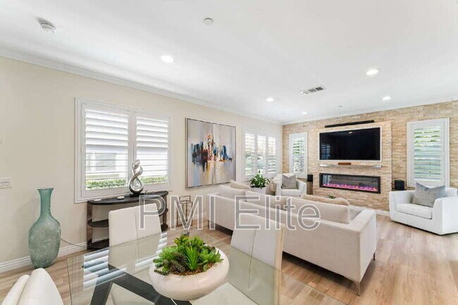 Building Photo - 21713 Bene Dr