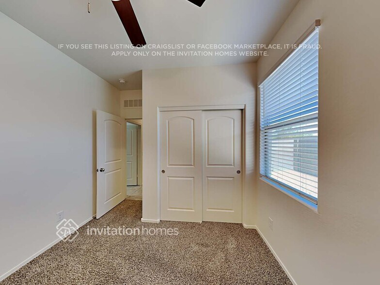 Building Photo - 25567 W Allen St