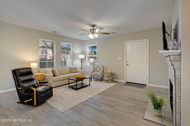 Building Photo - 2908 Broadway Ave