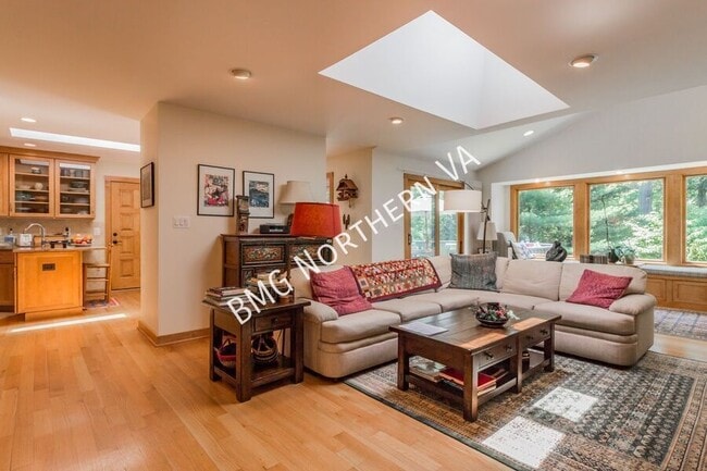 Building Photo - 3404 Mansfield Rd