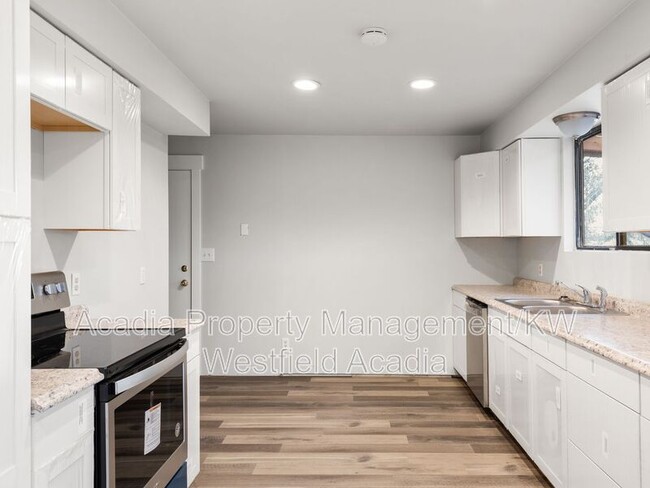 Building Photo - 1117 N 980 W St